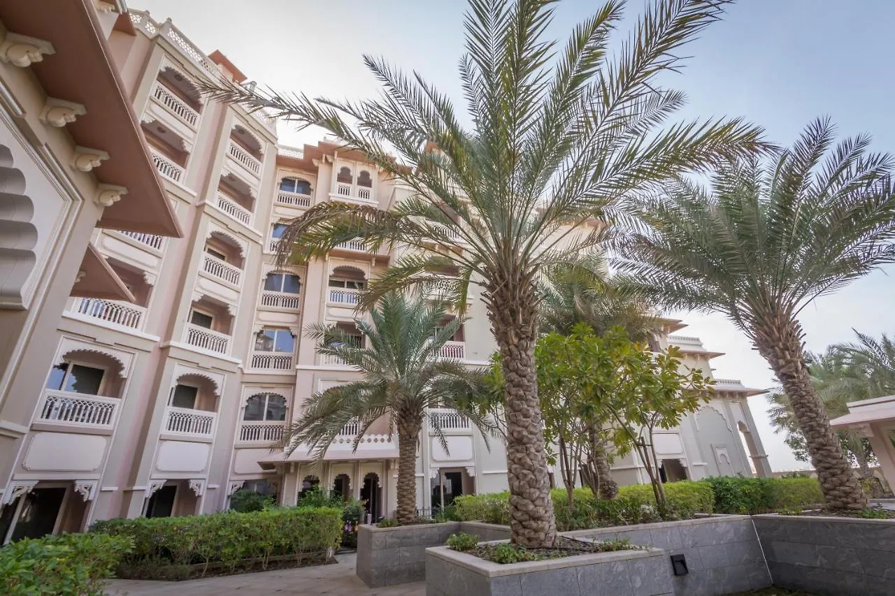 Luton Vacation Homes - Full Sea View & Huge 2Br , Grandeur Residences, Palm Jumeirah-Mc40Ab3 Dubai 0*,  Birleşik Arap Emirlikleri